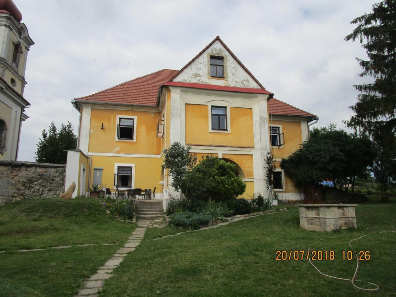 Fara Choustnikovo Hradiste Hotel Exterior photo
